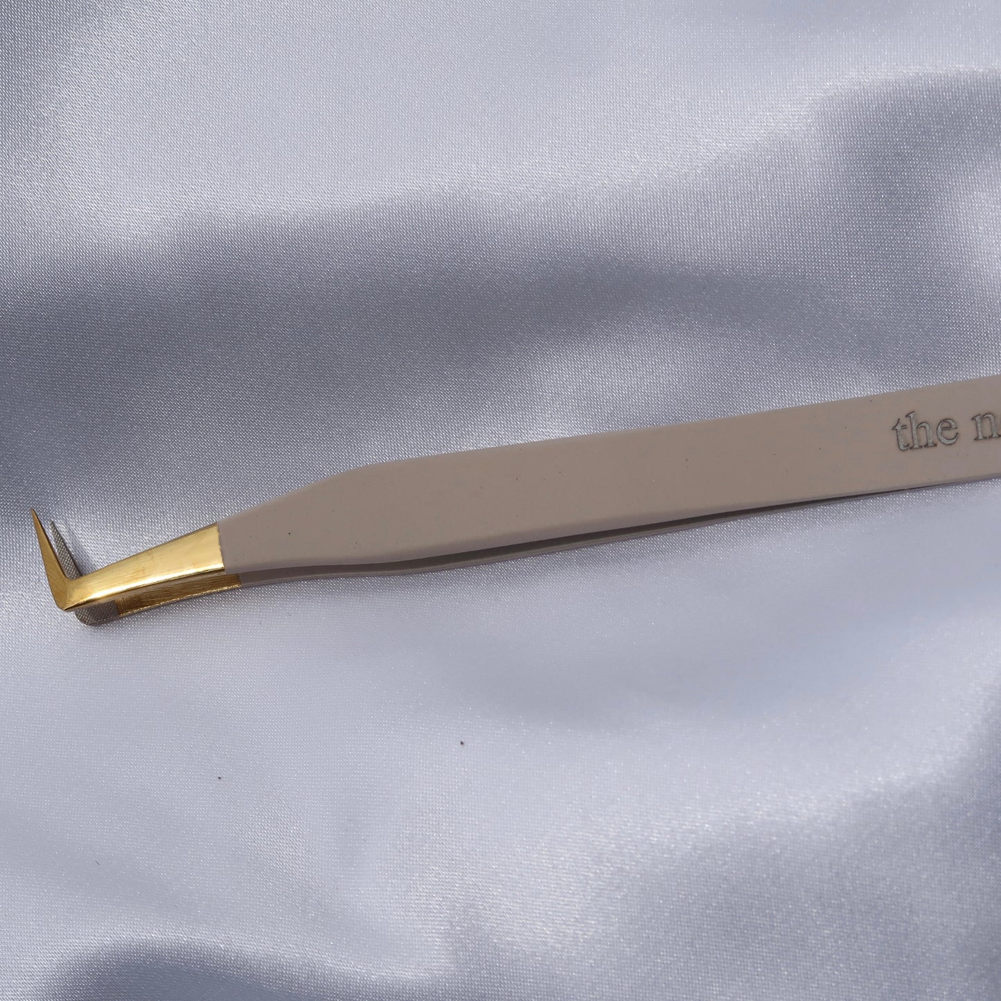 The Nova — Volume Boot Tweezer