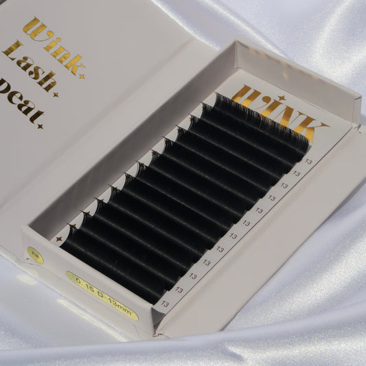 The Classic Collection Flat Lash Trays 0.15